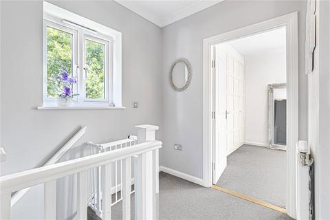 48 Hill View Drive, Welling, DA16 3RS