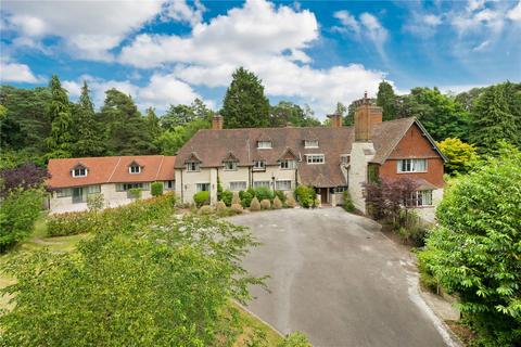 6 bedroom detached house to rent, Cavendish Road, St George's Hill, Weybridge, Surrey, KT13