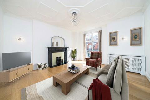 3 bedroom flat to rent, Portman Mansions, London W1U