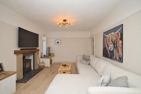 3 bedroom bungalow for sale, Greenhill Gardens, Minster, Ramsgate, Kent, CT12