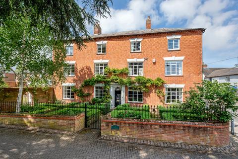 6 bedroom detached house for sale, The Old Parsonage 15-17 Main Street Barton Under Needwood, Derbyshire, DE13 8AA