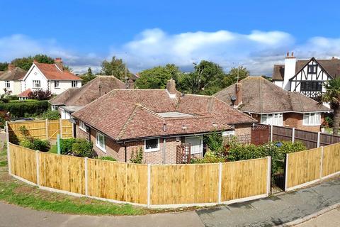 3 bedroom bungalow for sale, Vermont Way, East Preston, West Sussex