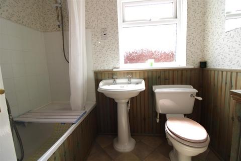 2 bedroom semi-detached bungalow for sale, Jedburgh Close, Newcastle Upon Tyne NE5