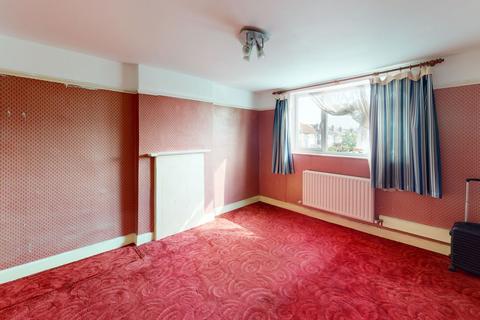 6 Broadview Road, London, SW16 5AU