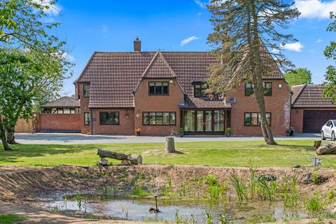 4 bedroom detached house for sale, Gibraltar Road, Croft, Skegness, Lincolnshire, PE24 4SS