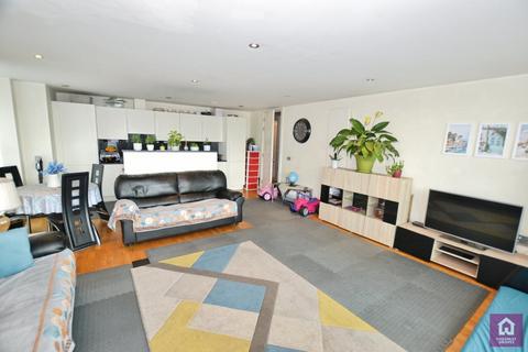2 bedroom flat for sale, NV Building, Salford, Salford Quays, M50
