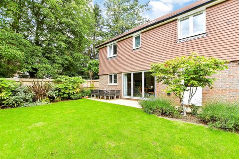 4 bedroom detached house for sale, Schwaz Road, East Grinstead, West Sussex