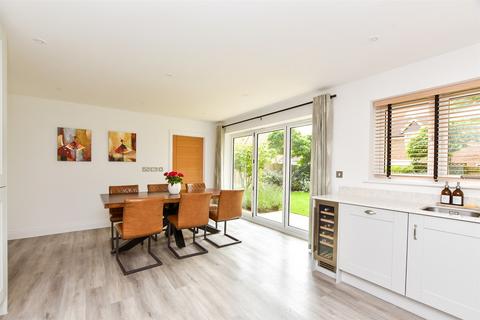 4 bedroom detached house for sale, Schwaz Road, East Grinstead, West Sussex