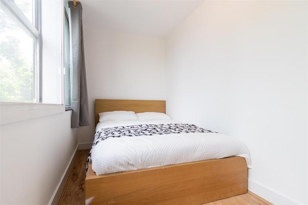 Bedroom (1 of 1).jpg