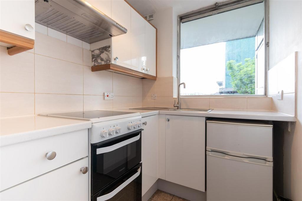 Kitchen (1 of 1).jpg