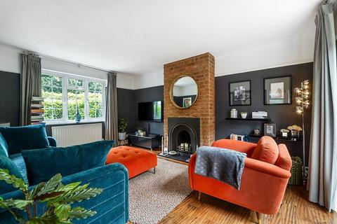 undefined, Portsmouth Road, Thames Ditton KT7