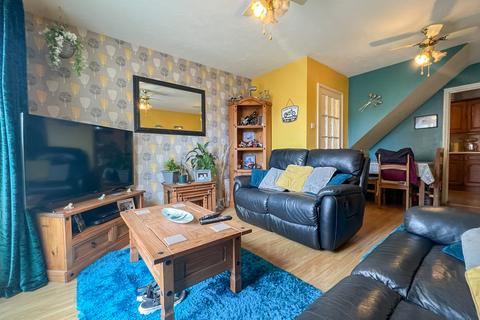 2 bedroom semi-detached house for sale, Epsom Walk, Hereford, Bobblestock, Hereford