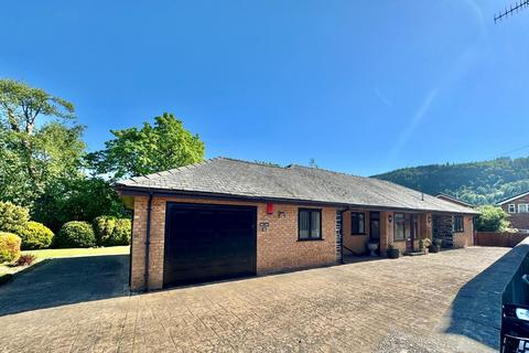 3 bedroom detached bungalow for sale, Maes Melwr, Llanrwst