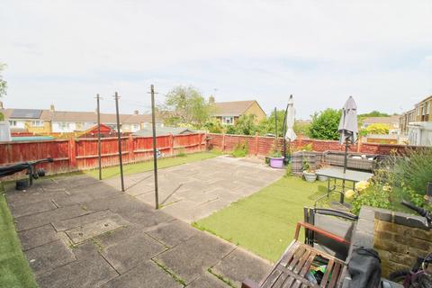 1 bedroom flat for sale, Little Pynchons, Harlow