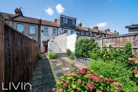 111 Sutherland Road, Croydon, CR0 3QL