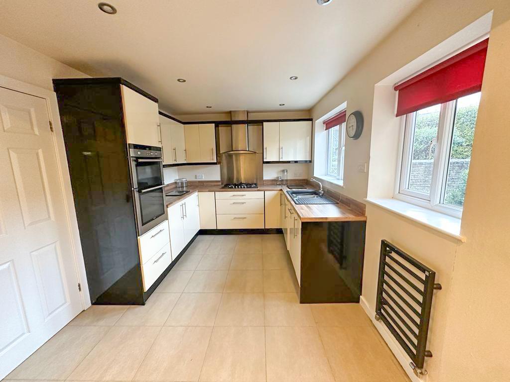 4 Bed Semi Silsden