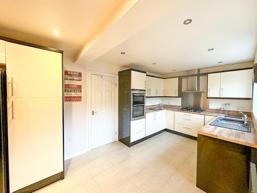 4 Bed Semi Silsden