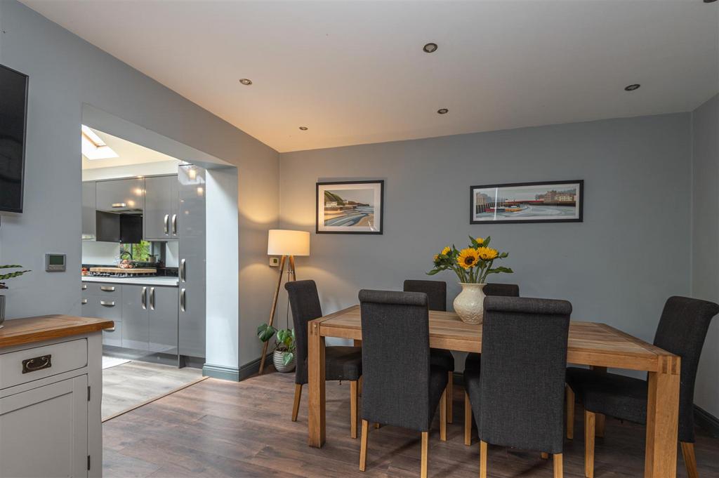 21 - 23 Barugh Lane S75 1 LH.jpg