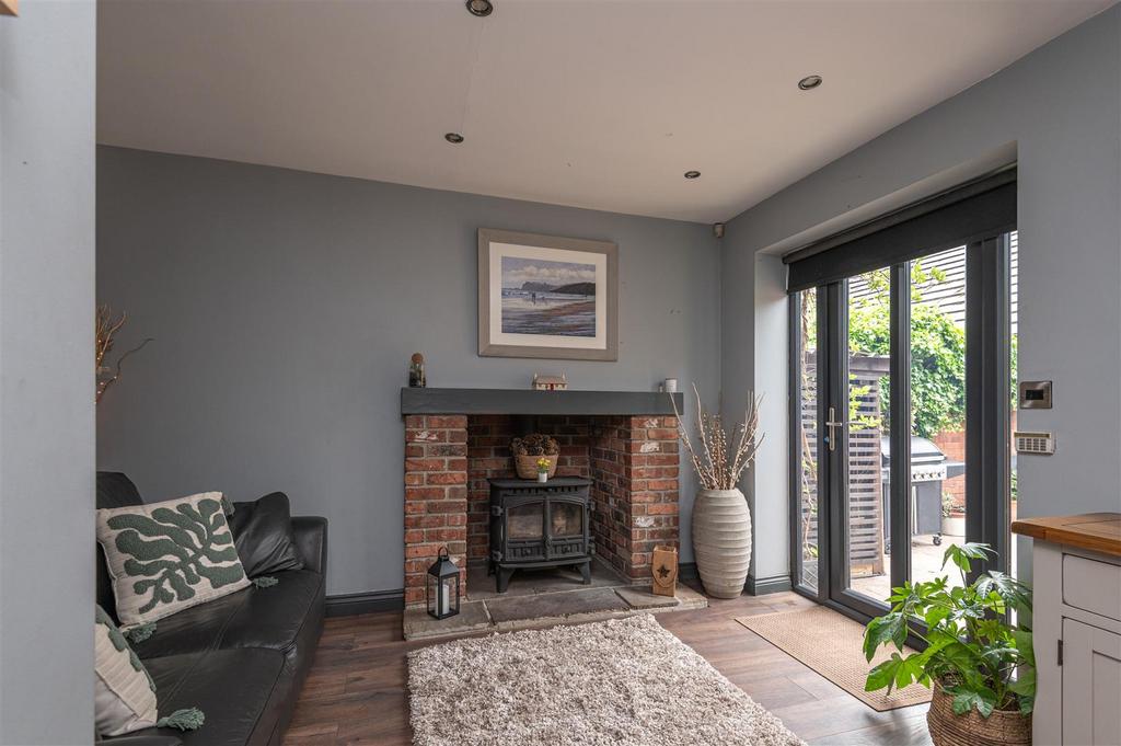 17 - 23 Barugh Lane S75 1 LH.jpg