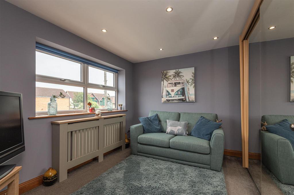 37 - 23 Barugh Lane S75 1 LH.jpg