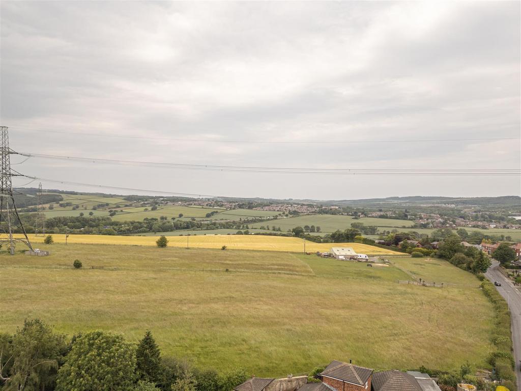 57 - 23 Barugh Lane S75 1 LH.jpg
