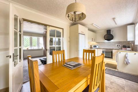 3 bedroom detached house for sale, White Lee Road, Heckmondwike