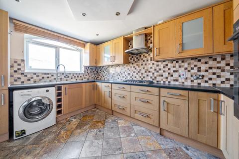 3 bedroom end of terrace house for sale, Slough,  Berkshire,  SL2