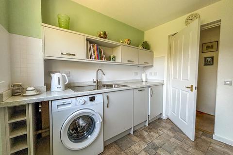 2 bedroom flat for sale, Market Road, Battle, TN33