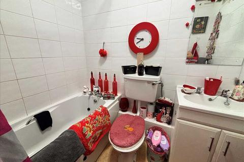 1 bedroom apartment for sale, Homecrest House, Grosvenor Cresent, Scarborough