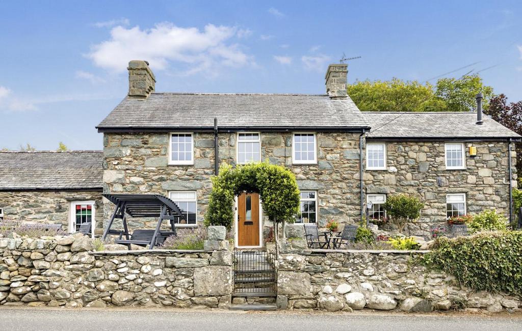 1145946 20250731014946.jpg