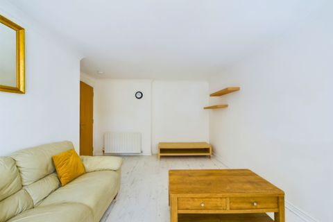 2 bedroom flat to rent, Benalder Street, Partick