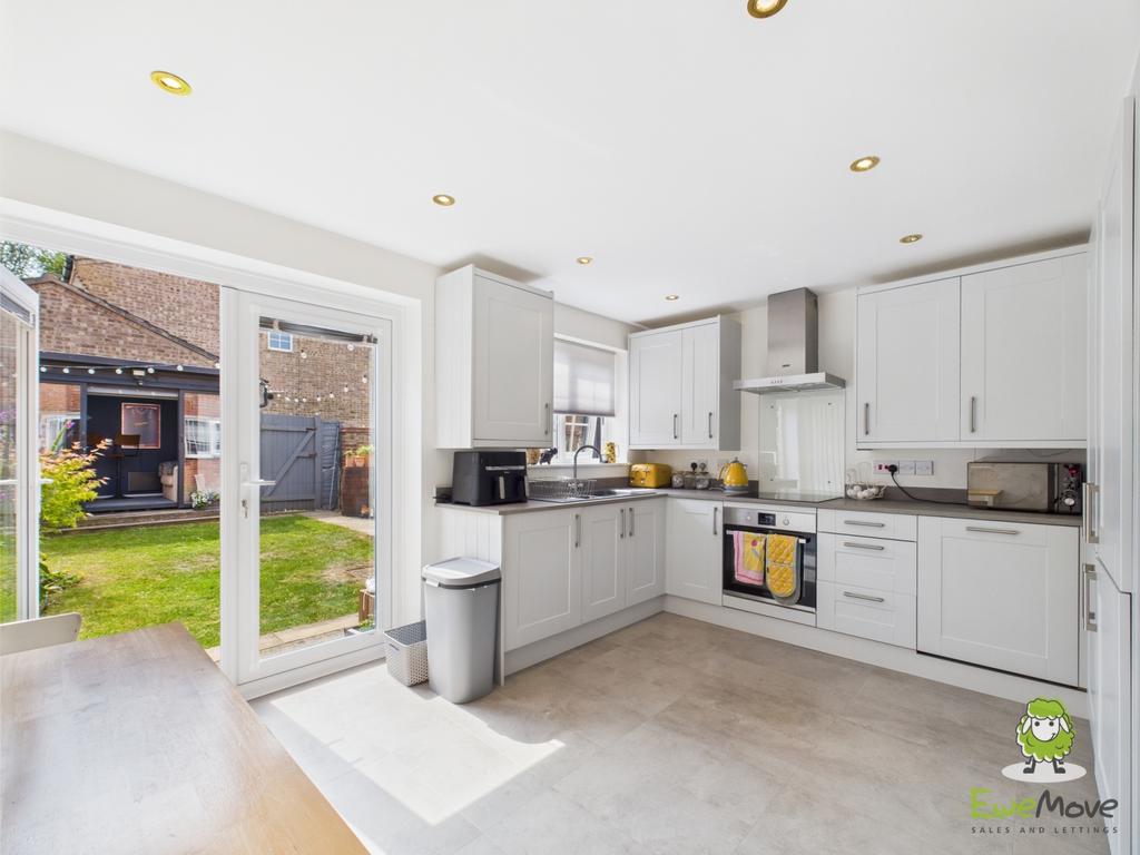 Ewe Move Estate Agents Basingstoke