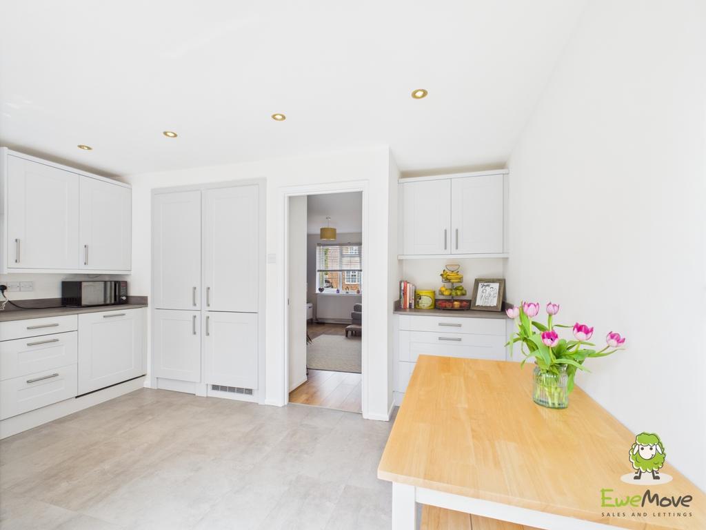 Ewe Move Estate Agents Basingstoke