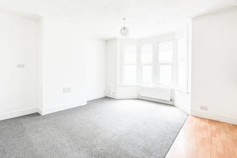 St. Johns Lane, Bedminster, BS3 5AY