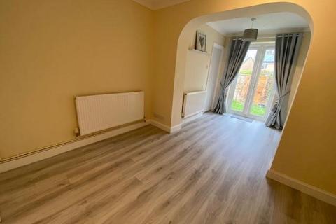 2 bedroom semi-detached bungalow for sale, Faringdon Court, Northampton NN3