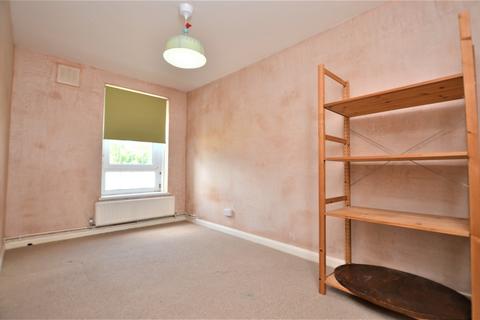 3 bedroom flat to rent, Turnham Road Brockley SE4