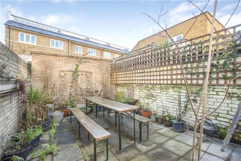 17 Douro Street, London, E3 2TS