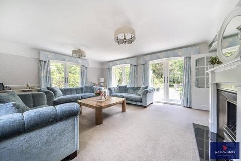 6 bedroom detached house for sale, Landsborough Gate, Willen, Milton Keynes, Buckinghamshire, MK15