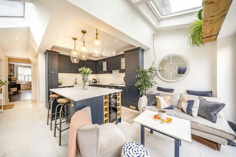 48 Loring Road, Isleworth, TW7 6QA