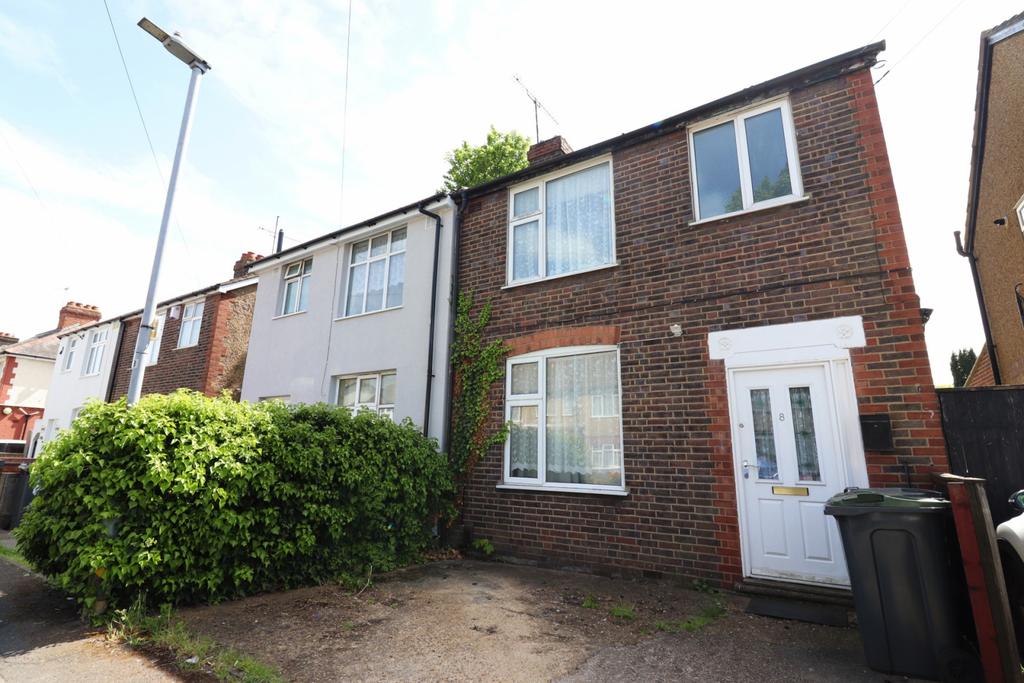 3 Bedrooms Semi Detached for Sale