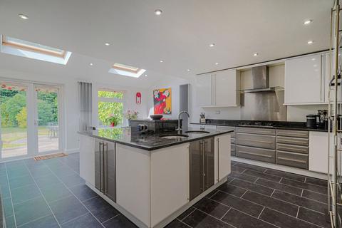11 Browns Coppice Avenue, Solihull, B91 1PL