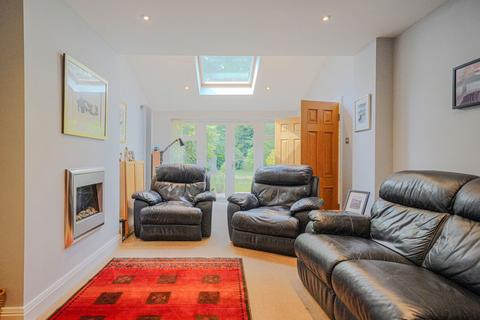11 Browns Coppice Avenue, Solihull, B91 1PL