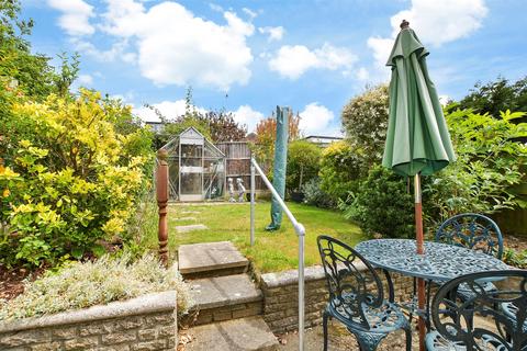3 bedroom terraced house for sale, High Meadows, Chigwell, Essex