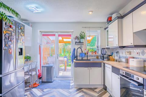 2 bedroom semi-detached house for sale, Kirkby Avenue, Selby YO8