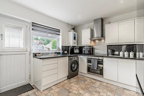 22 Oakfield Crescent, Tonteg, Pontypridd, CF38 1NG
