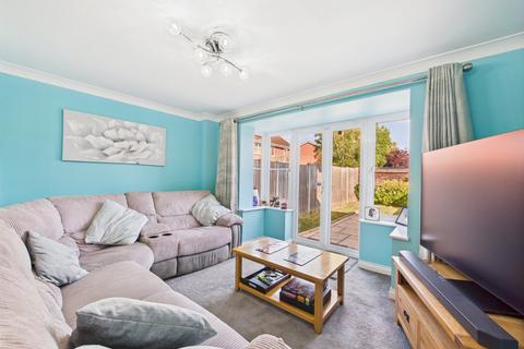 6 Bishops Castle Way, Gloucester, GL1 4DP