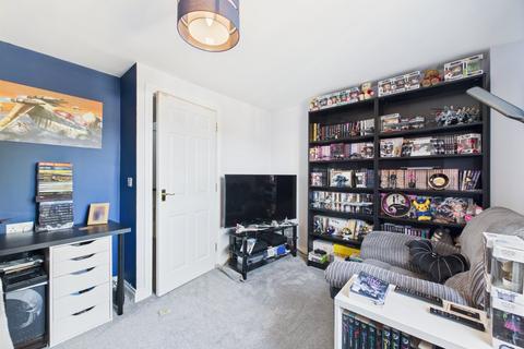 6 Bishops Castle Way, Gloucester, GL1 4DP