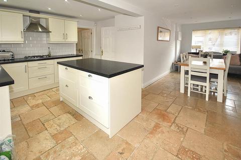 4 bedroom detached house for sale, Watts Close, Cogenhoe, Northampton