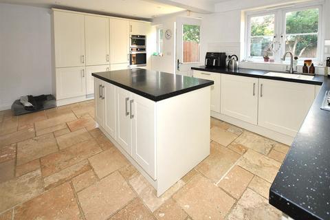 4 bedroom detached house for sale, Watts Close, Cogenhoe, Northampton