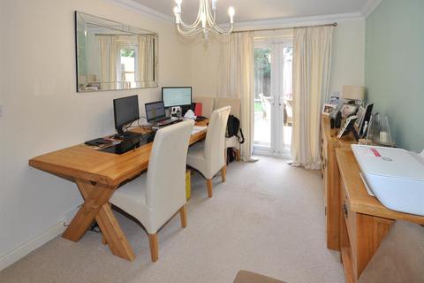 4 bedroom detached house for sale, Watts Close, Cogenhoe, Northampton